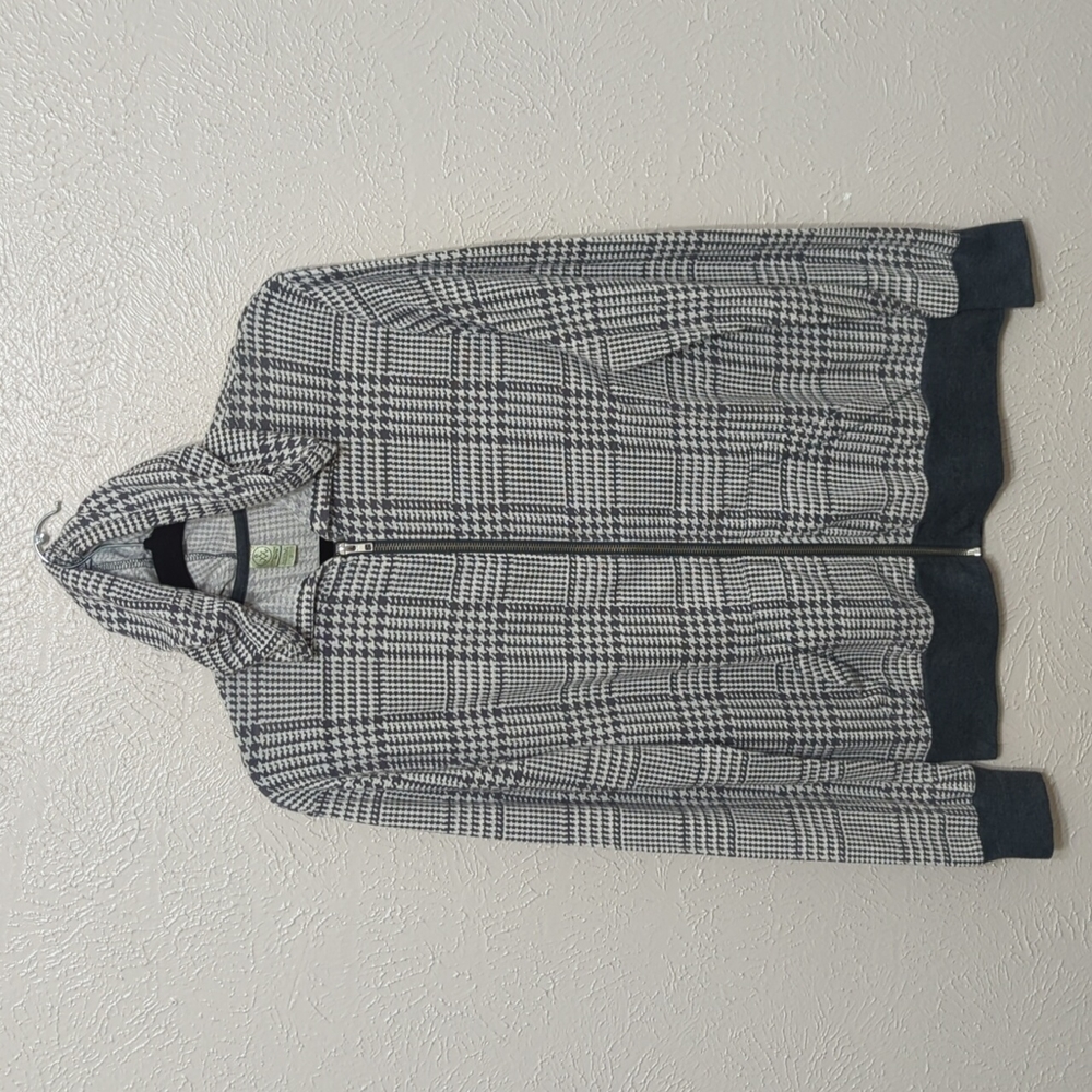 Alternative Earth Small Gray Sweater